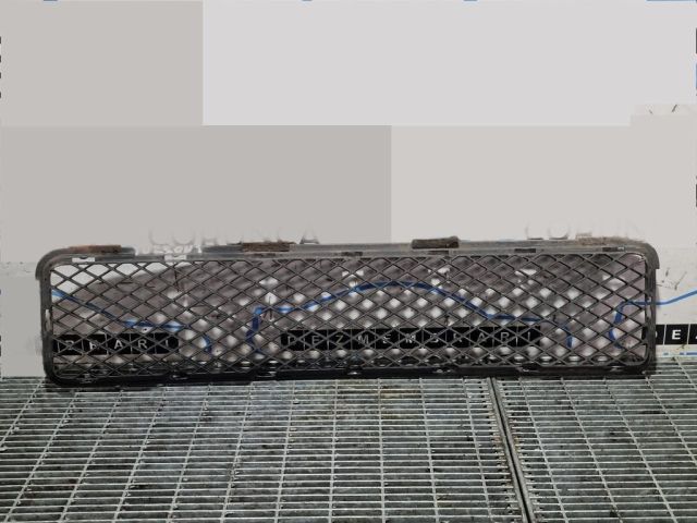 bontott HYUNDAI TUCSON Hűtőrács