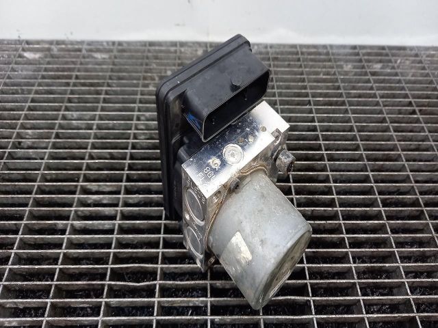 bontott HYUNDAI TUCSON II ABS Kocka