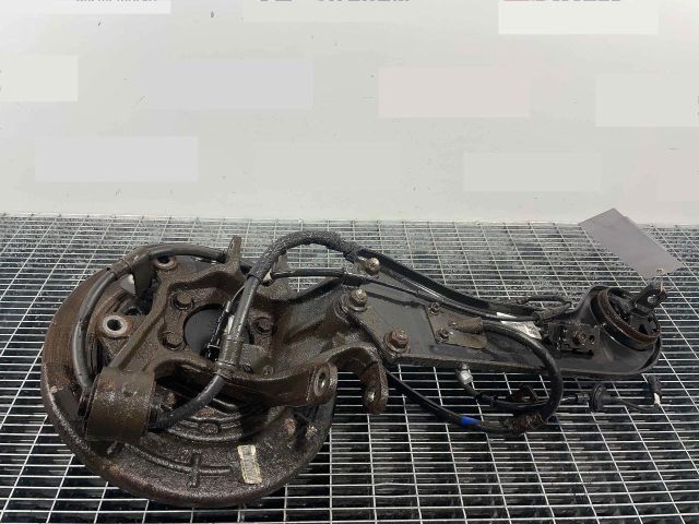 bontott HYUNDAI TUCSON II Bal hátsó Csonkállvány