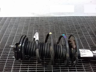 bontott HYUNDAI TUCSON II Első Rugó