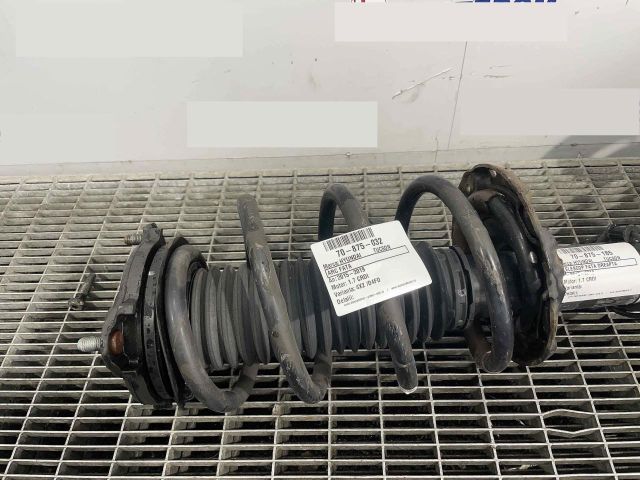 bontott HYUNDAI TUCSON II Első Rugó