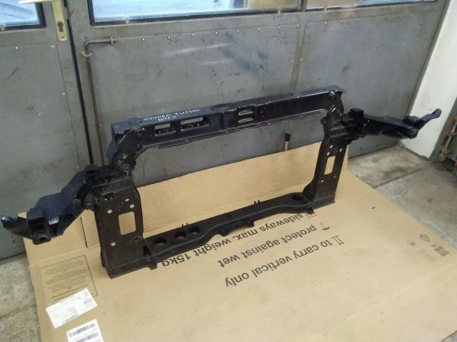 bontott HYUNDAI TUCSON II Homlokfal (Üres lemez)