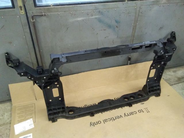 bontott HYUNDAI TUCSON II Homlokfal (Üres lemez)