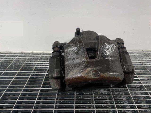 bontott HYUNDAI TUCSON II Jobb első Féknyereg Munkahengerrel