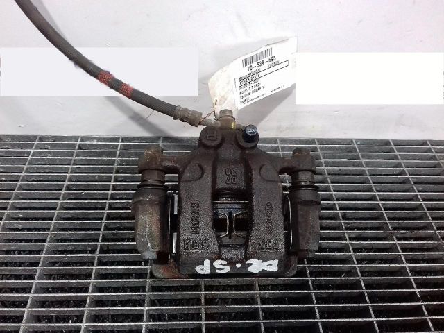 bontott HYUNDAI TUCSON II Jobb hátsó Féknyereg Munkahengerrel