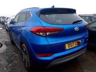 bontott HYUNDAI TUCSON II Jobb első Csonkállvány