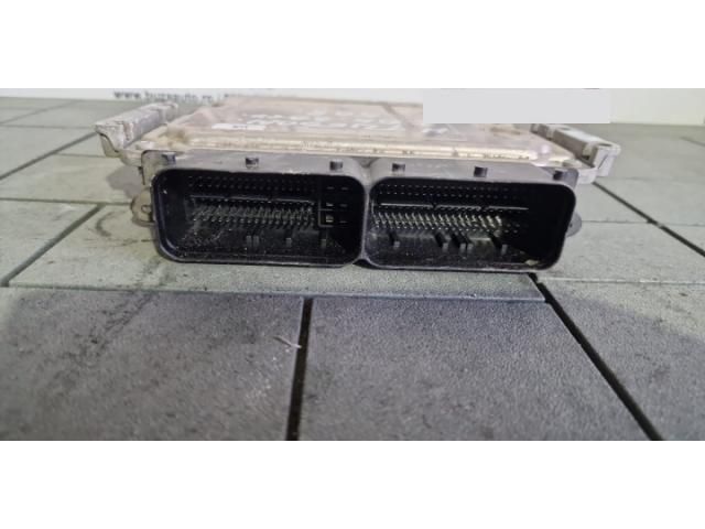 bontott HYUNDAI TUCSON II Motorvezérlő