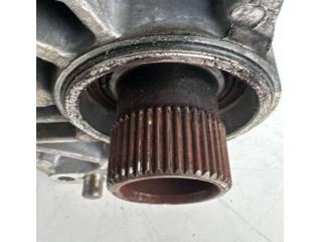 bontott HYUNDAI TUCSON II Osztómű