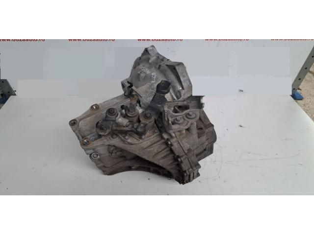 bontott HYUNDAI TUCSON II Váltó (Mechanikus)