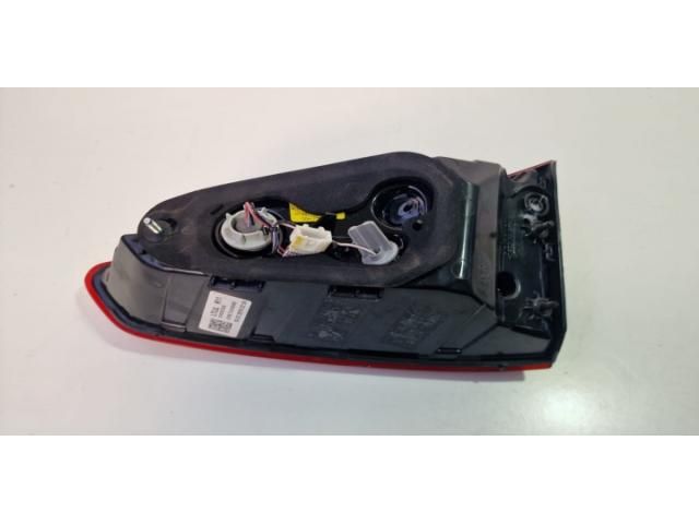 bontott HYUNDAI TUCSON II Bal Belső Hátsó Lámpa