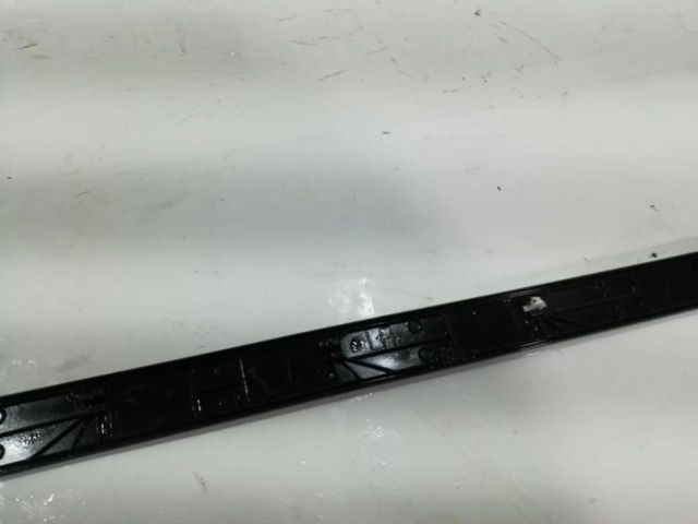 bontott HYUNDAI TUCSON II Bal első Ajtó Díszléc