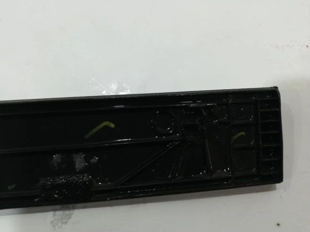 bontott HYUNDAI TUCSON II Bal első Ajtó Díszléc