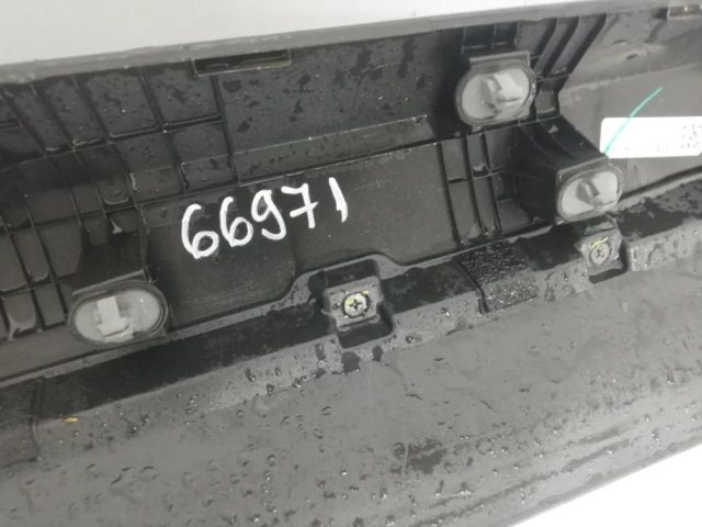 bontott HYUNDAI TUCSON II Bal első Ajtó Díszléc