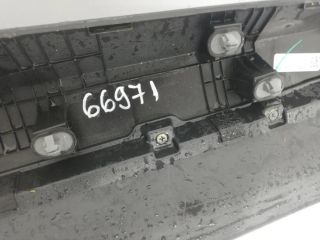 bontott HYUNDAI TUCSON II Bal első Ajtó Díszléc