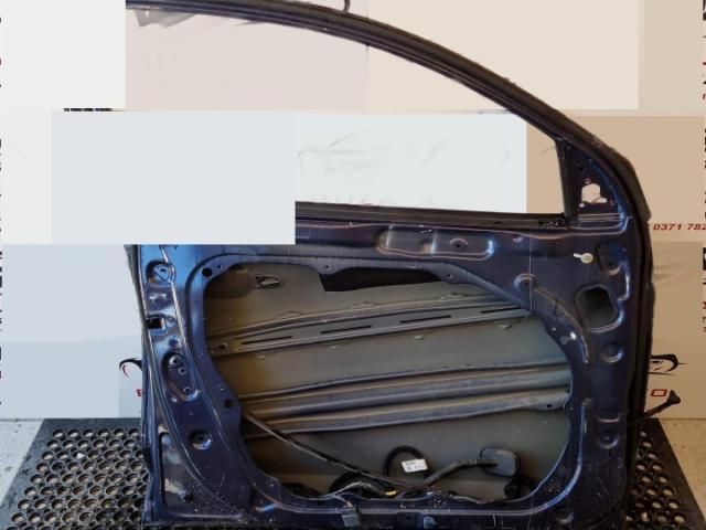 bontott HYUNDAI TUCSON II Bal első Ajtó (Üres lemez)