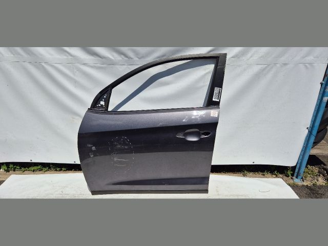 bontott HYUNDAI TUCSON II Bal első Ajtó (Üres lemez)