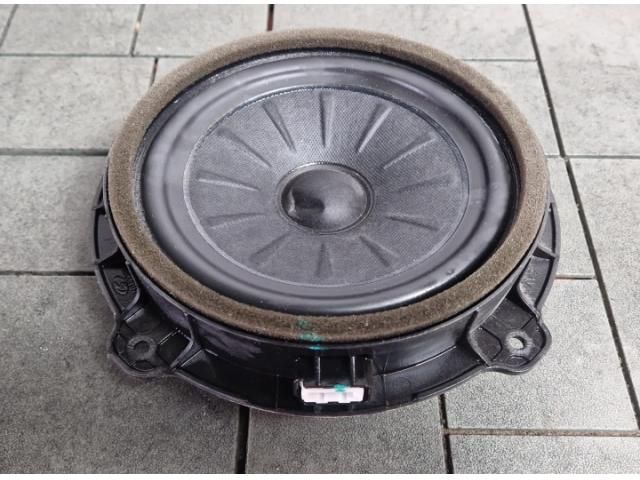 bontott HYUNDAI TUCSON II Bal első Hangszóró