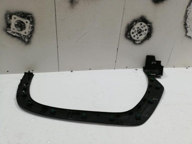 bontott HYUNDAI TUCSON II Bal első Sárvédő Szélesítő