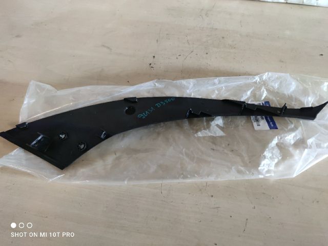 bontott HYUNDAI TUCSON II Bal Fényszóró Bajusz Díszléc