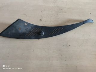 bontott HYUNDAI TUCSON II Bal Fényszóró Bajusz Díszléc