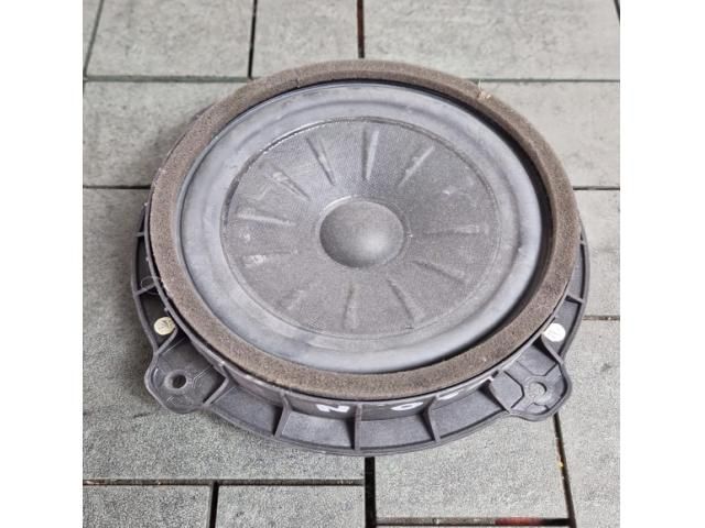 bontott HYUNDAI TUCSON II Bal hátsó Hangszóró