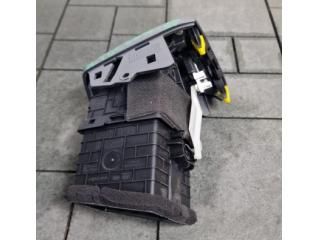 bontott HYUNDAI TUCSON II Bal Szellőző