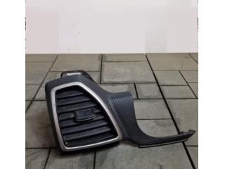 bontott HYUNDAI TUCSON II Bal Szellőző