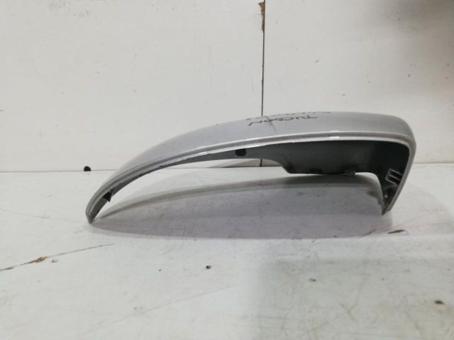 bontott HYUNDAI TUCSON II Bal Visszapillantó Tükör Burkolat