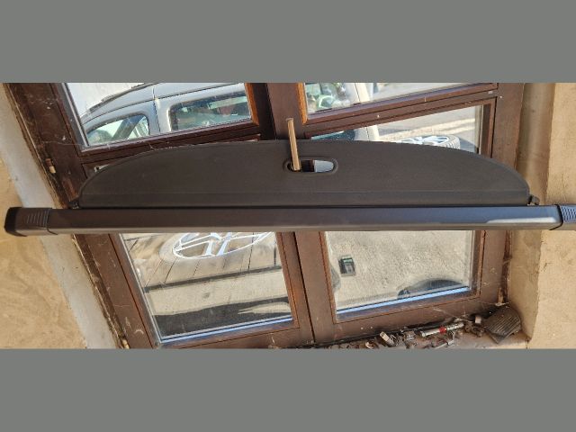 bontott HYUNDAI TUCSON II Csomagtér Roló