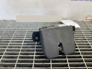 bontott HYUNDAI TUCSON II Csomagtérajtó Ütköző