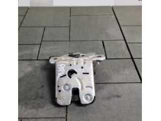 bontott HYUNDAI TUCSON II Csomagtérajtó Zárszerkezet