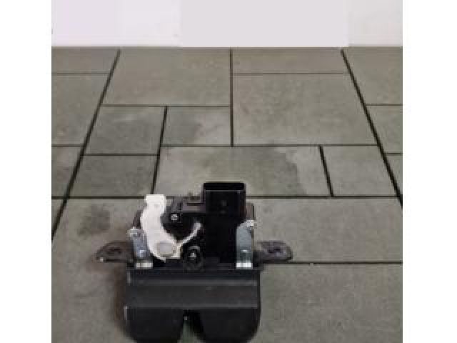 bontott HYUNDAI TUCSON II Csomagtérajtó Zárszerkezet