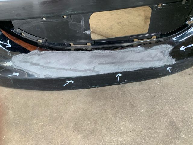 bontott HYUNDAI TUCSON II Első Lökhárító (Üresen)