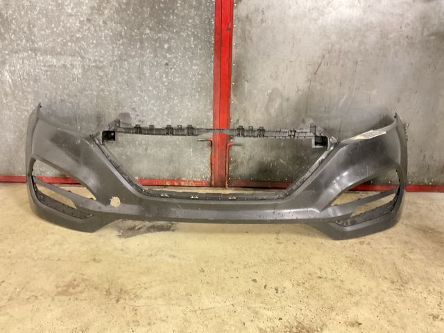 bontott HYUNDAI TUCSON II Első Lökhárító (Üresen)