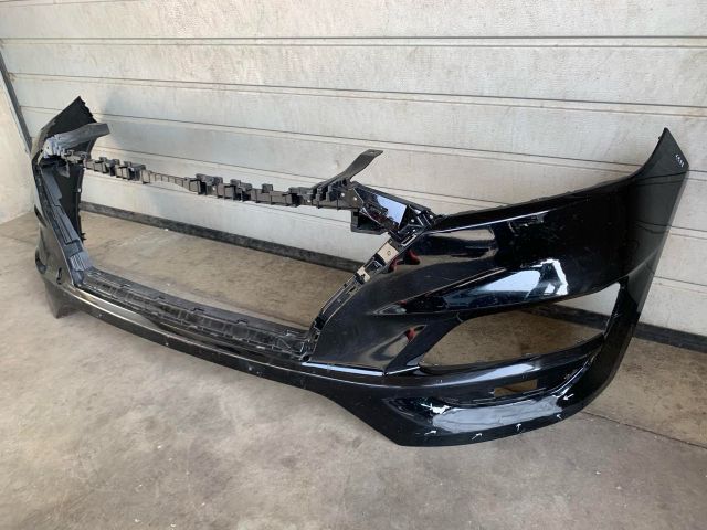 bontott HYUNDAI TUCSON II Első Lökhárító (Üresen)