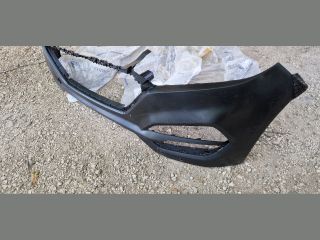 bontott HYUNDAI TUCSON II Első Lökhárító (Üresen)