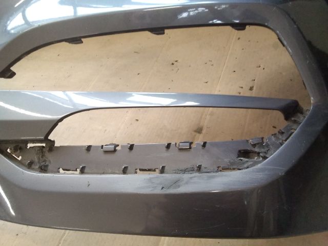 bontott HYUNDAI TUCSON II Első Lökhárító (Üresen)