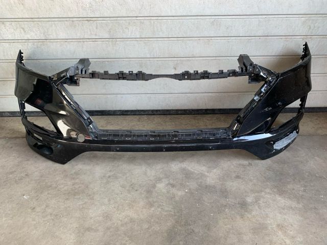 bontott HYUNDAI TUCSON II Első Lökhárító (Üresen)