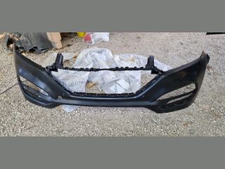 bontott HYUNDAI TUCSON II Első Lökhárító (Üresen)