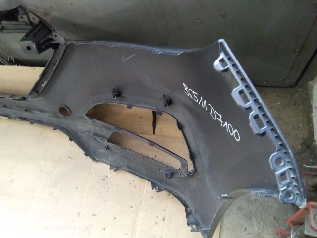 bontott HYUNDAI TUCSON II Első Lökhárító (Üresen)