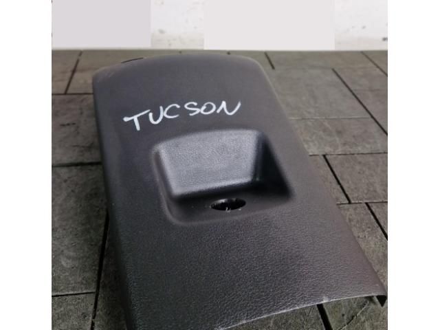 bontott HYUNDAI TUCSON II Hátsó középső Szellőző