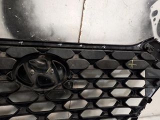 bontott HYUNDAI TUCSON II Hűtőrács