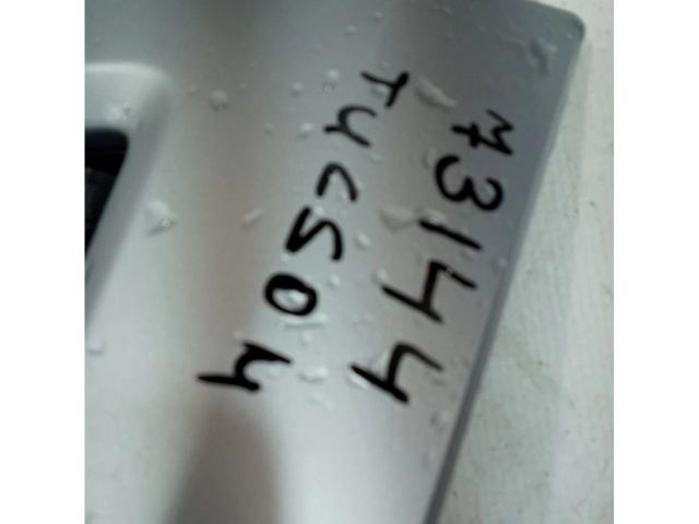 bontott HYUNDAI TUCSON II Hűtőrács