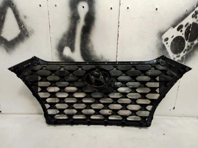 bontott HYUNDAI TUCSON II Hűtőrács