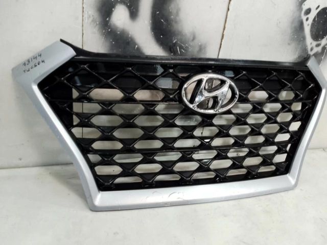 bontott HYUNDAI TUCSON II Hűtőrács