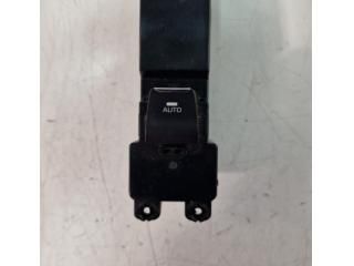 bontott HYUNDAI TUCSON II Jobb első Ablakemelő Kapcsoló