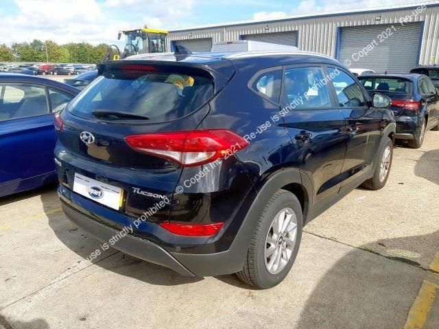 bontott HYUNDAI TUCSON II Jobb első Gumikéder