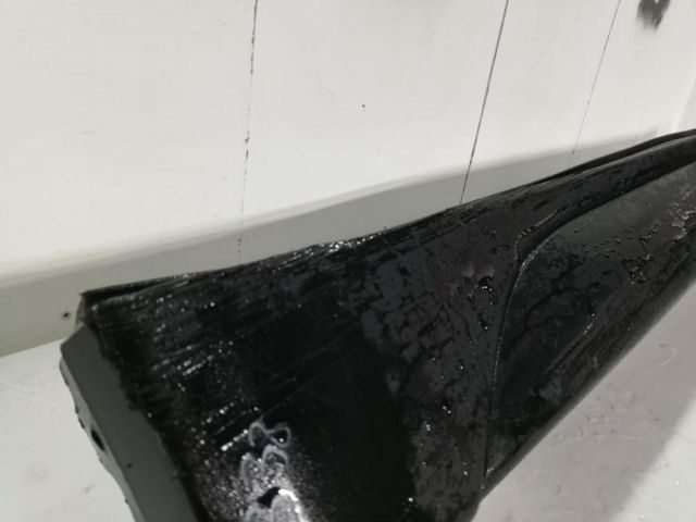 bontott HYUNDAI TUCSON II Jobb első Küszöb Díszléc