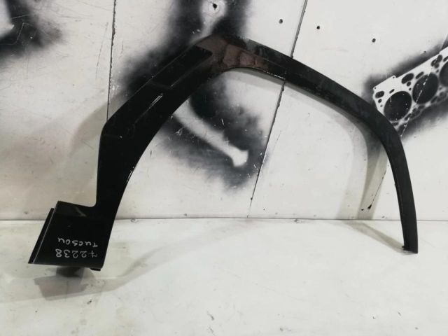 bontott HYUNDAI TUCSON II Jobb első Sárvédő Szélesítő