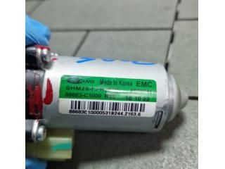 bontott HYUNDAI TUCSON II Jobb első Ülés Állító Motor